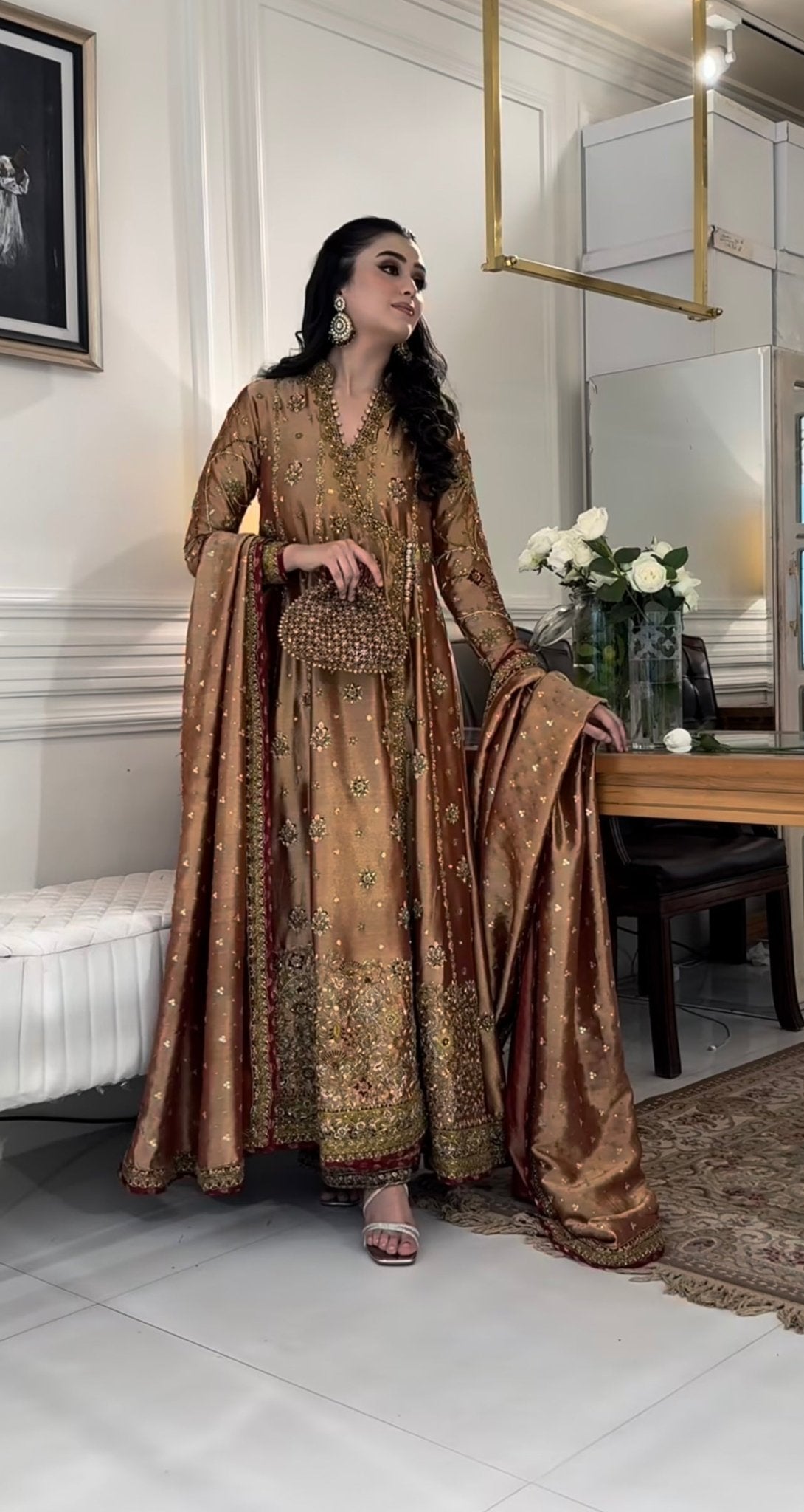 Haris Shakeel – Aswad Style, full front view