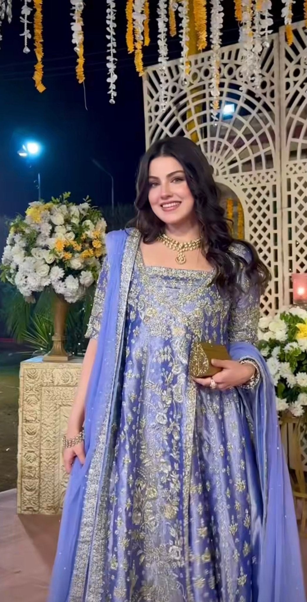 Haris Shakeel – Eyena Style, full outfit view 4