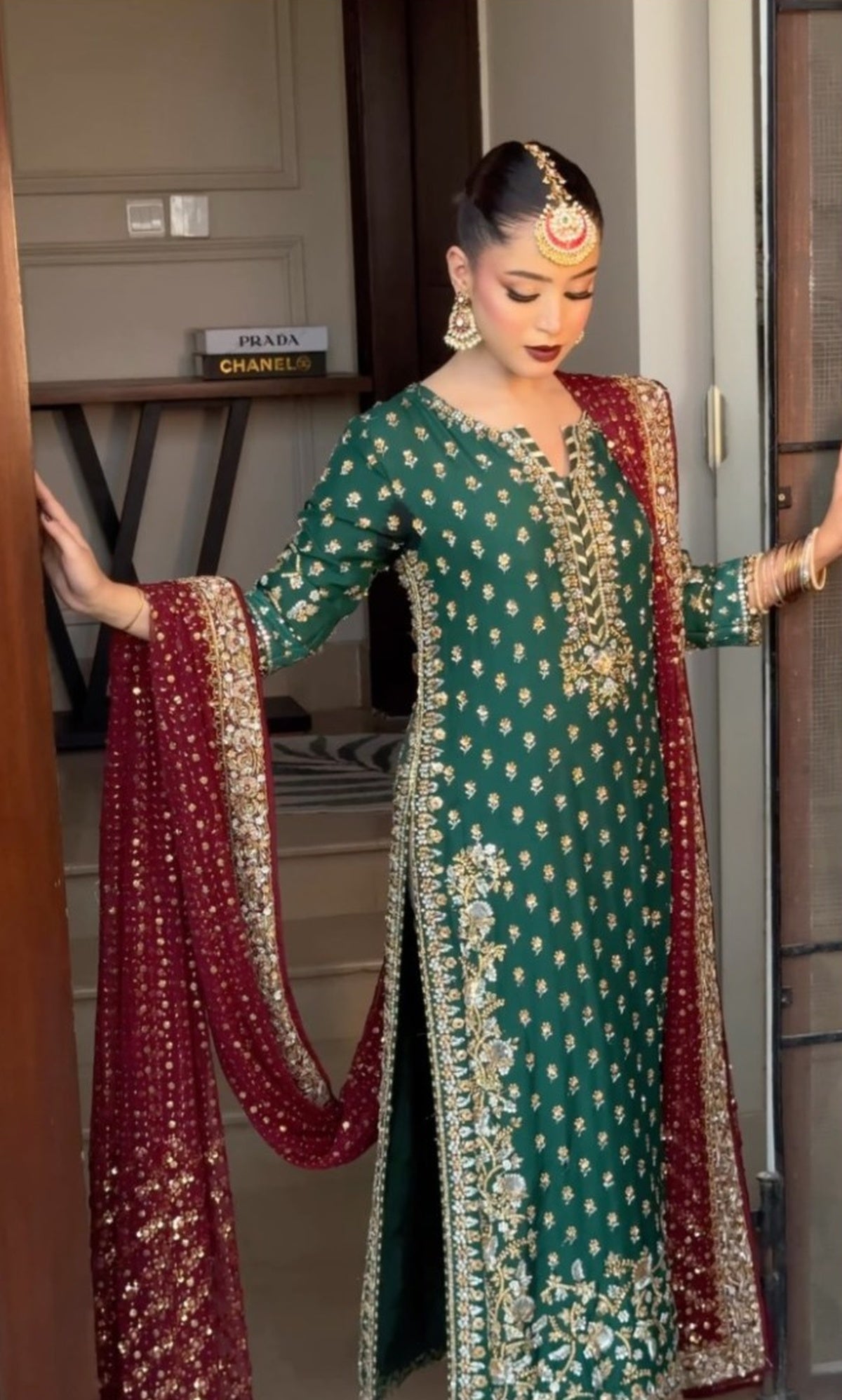 Haris Shakeel Green and Red style emerald green kameez with maroon dupatta, full front view