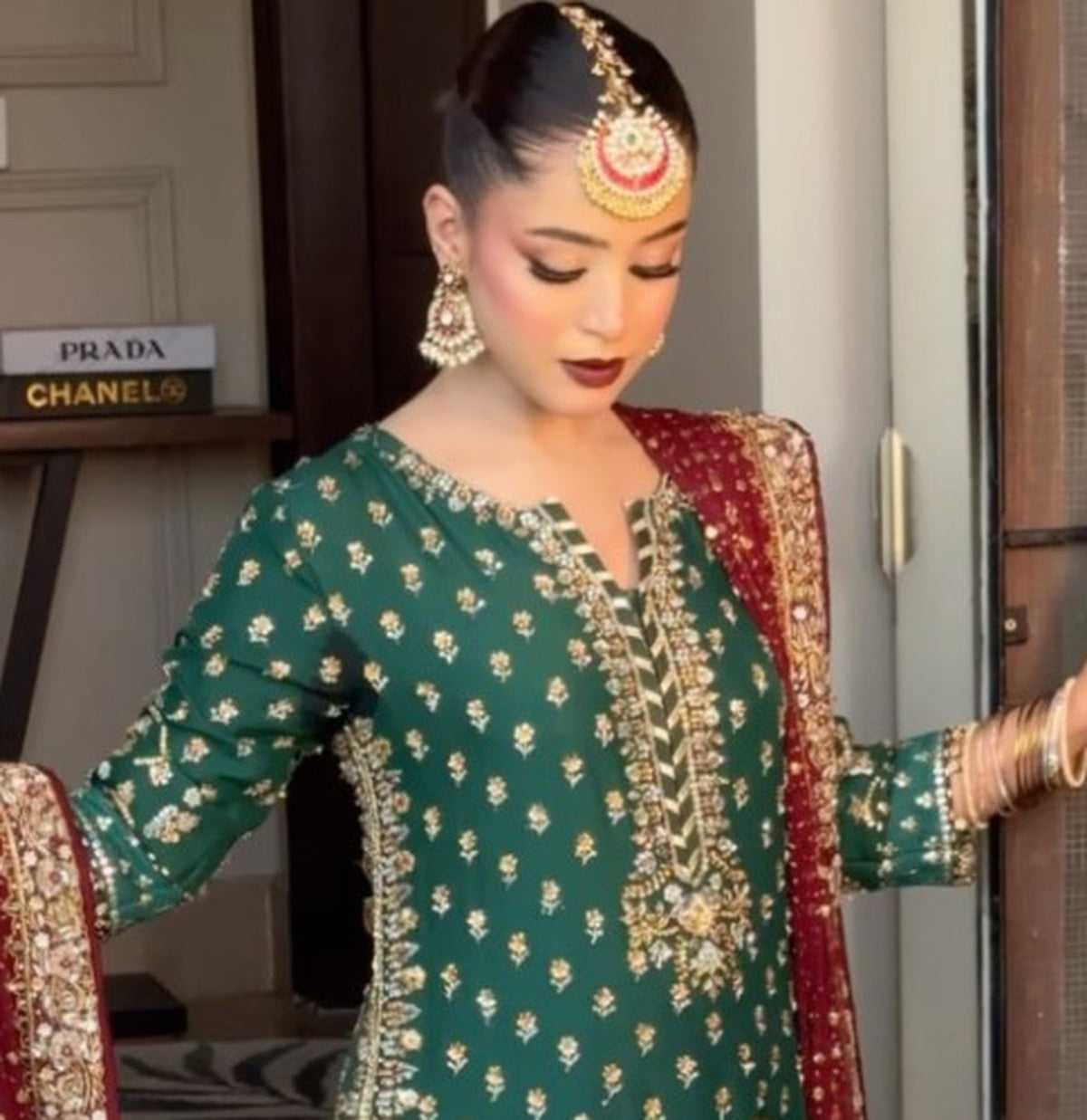 Haris Shakeel Green and Red style neckline and upper embroidery detail