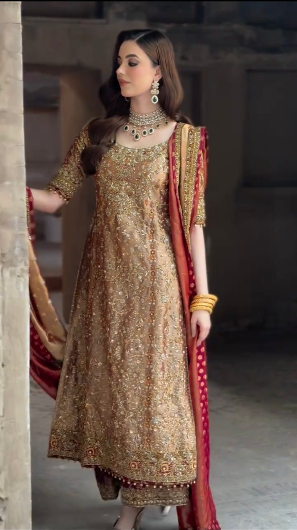 Haris Shakeel – Meerub Style, full outfit view 9