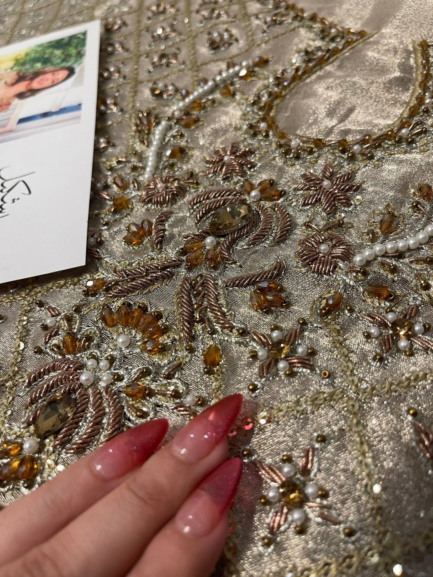 Haris Shakeel – Nawal Style, embroidery and fabric detail 7