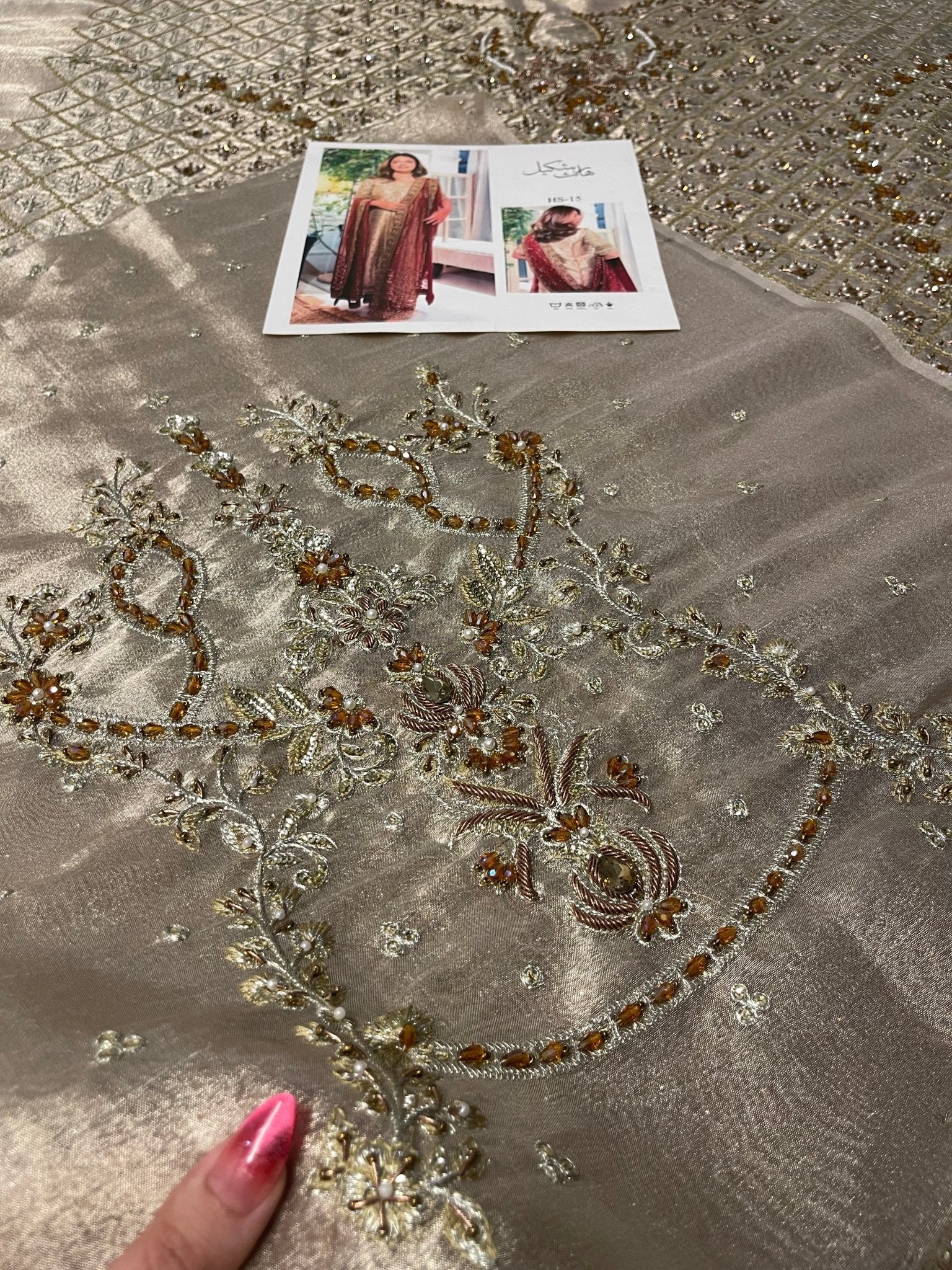 Haris Shakeel – Nawal Style, embroidery and fabric detail 10