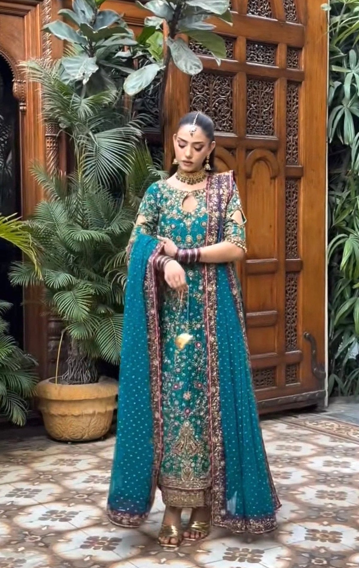 Peacock Teal Style — source-design reference, additional view 1