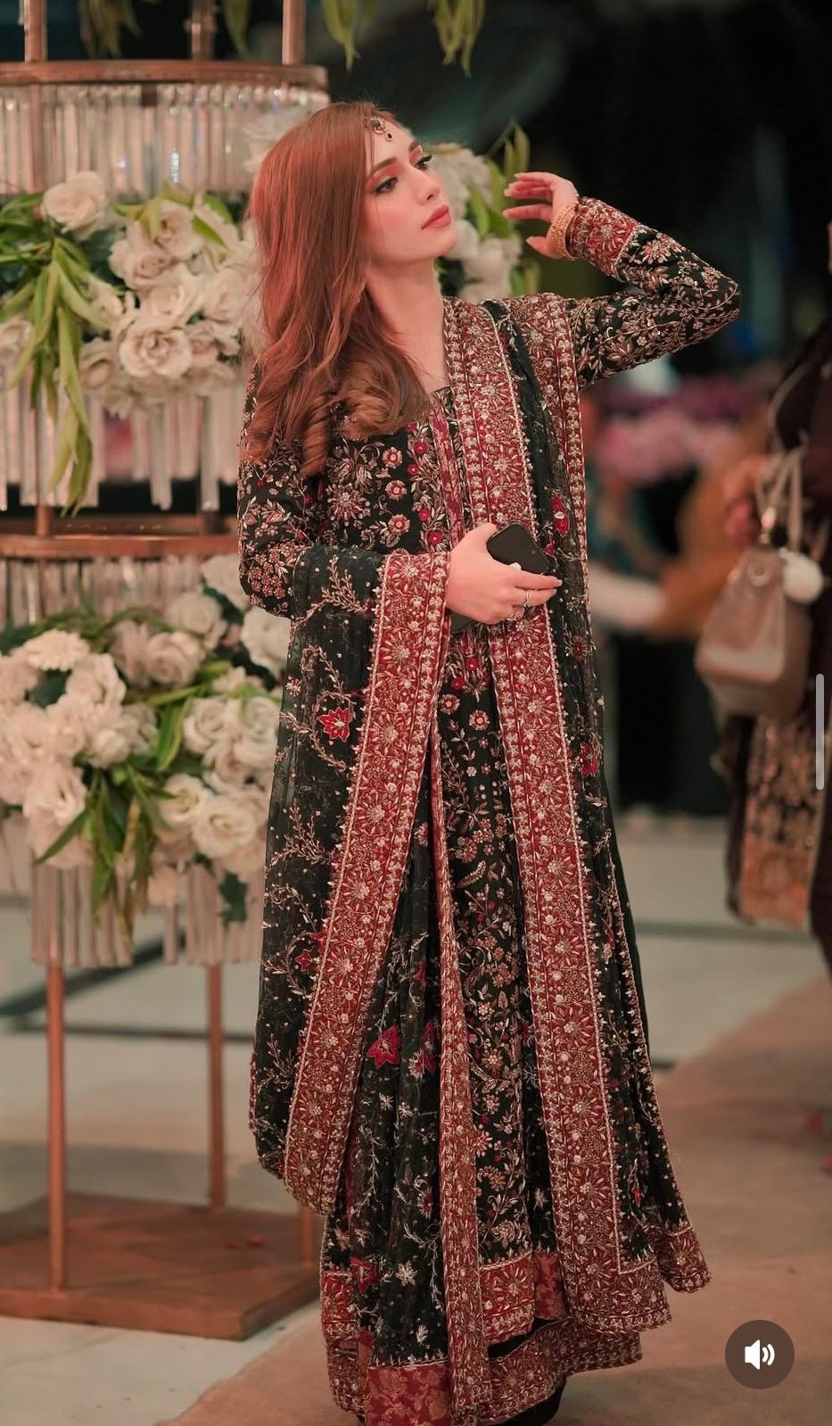 Haris Shakeel – Shayna Style, full front view