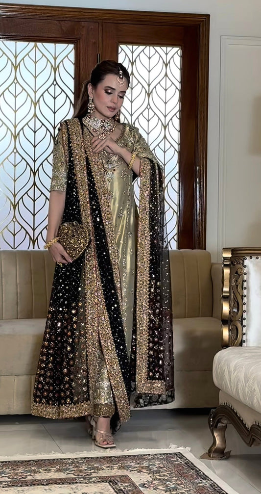 Black and Gold, 4 Piece — MAIRAZ reproduction, product view 1 of 17