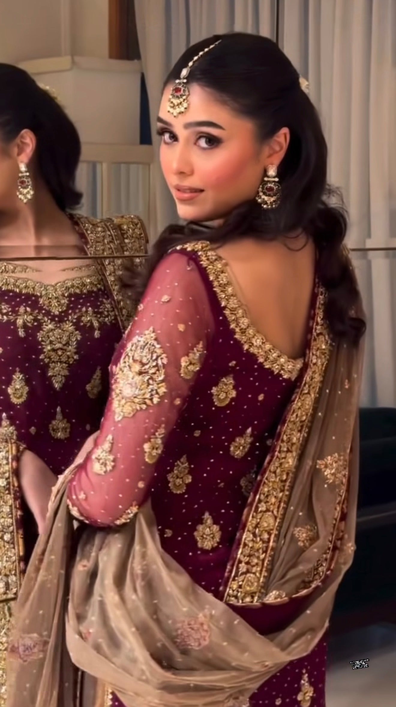 Haris Shakeel – Tehreem Style, back and sleeve detail view