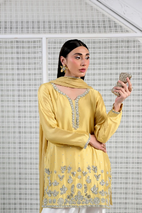 Huma Mistry Butter Radiance Style portrait view