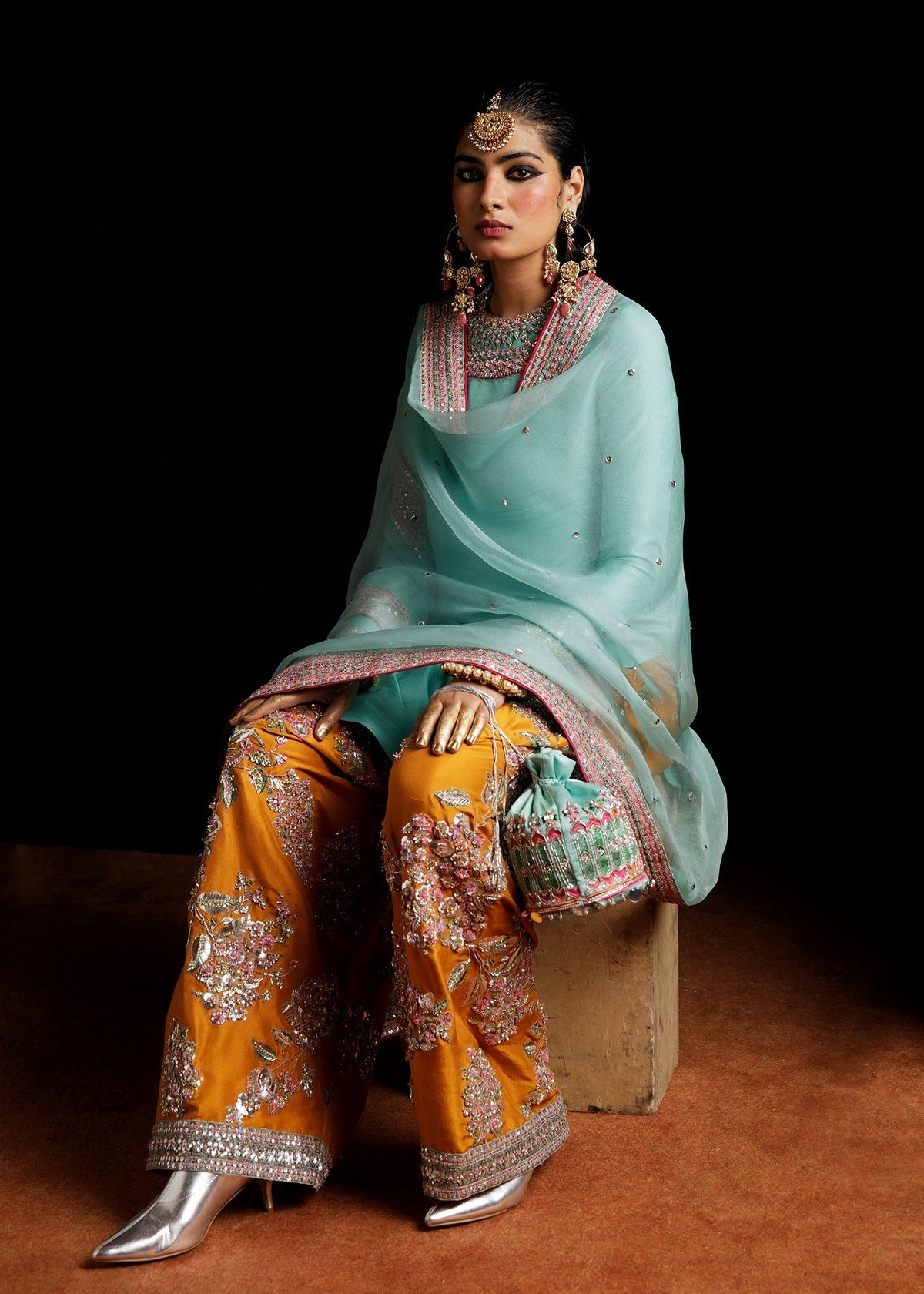 Hussain Rehar Maya Style raw silk formal outfit detail
