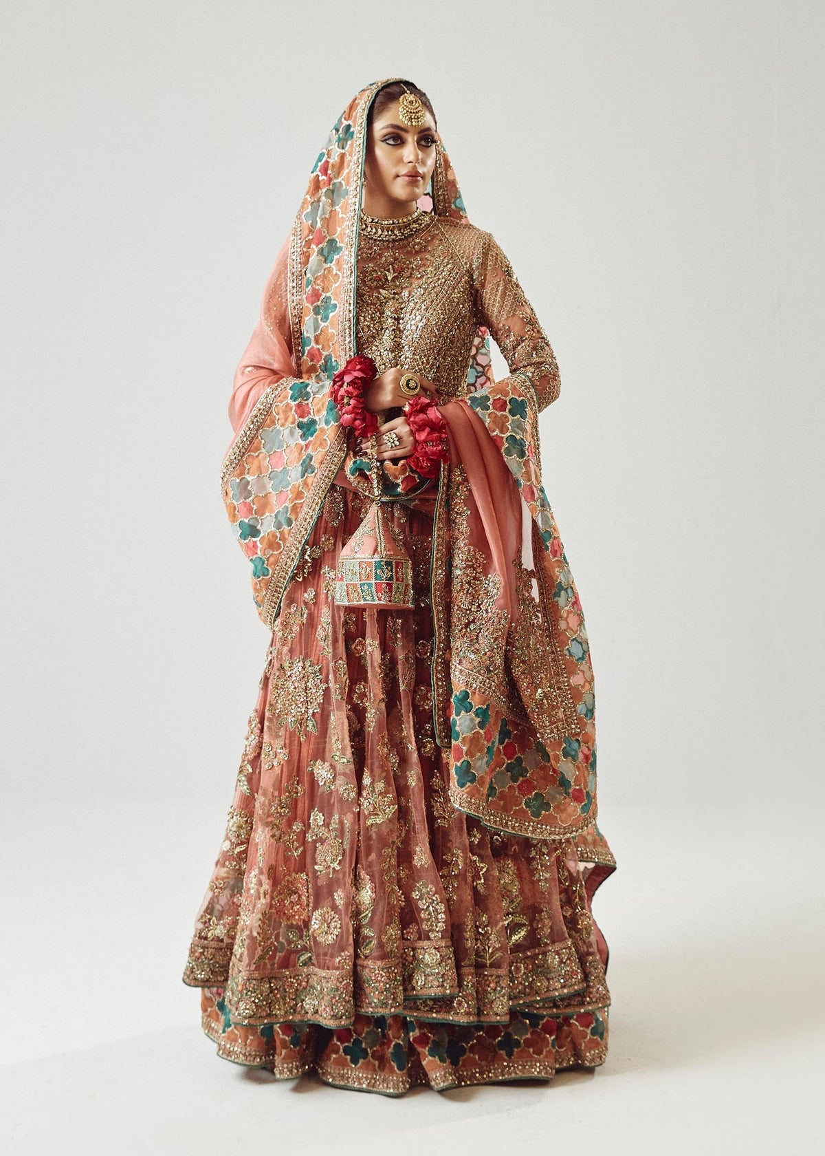 Hussain Rehar Saaz full outfit alternate view