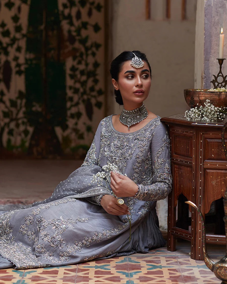 Faiza Saqlain Dila Style — Mairaz Gray Sharara