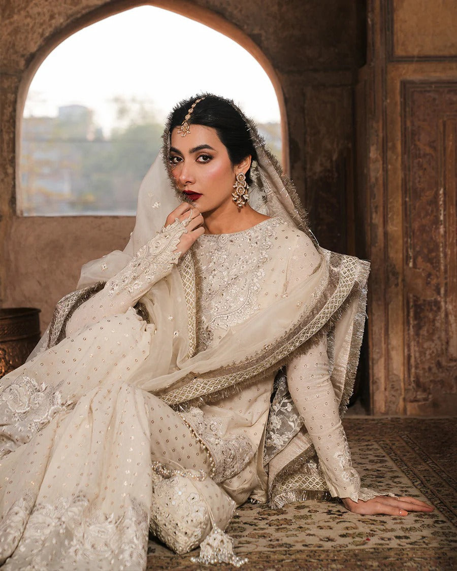 Faiza Saqlain Devina Style — Mairaz Gharara