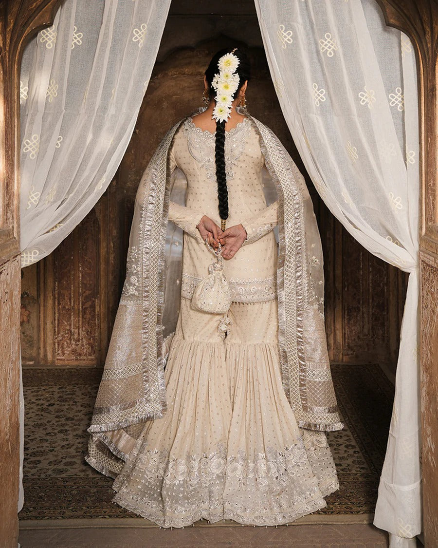 Faiza Saqlain Devina Style — Mairaz Gharara