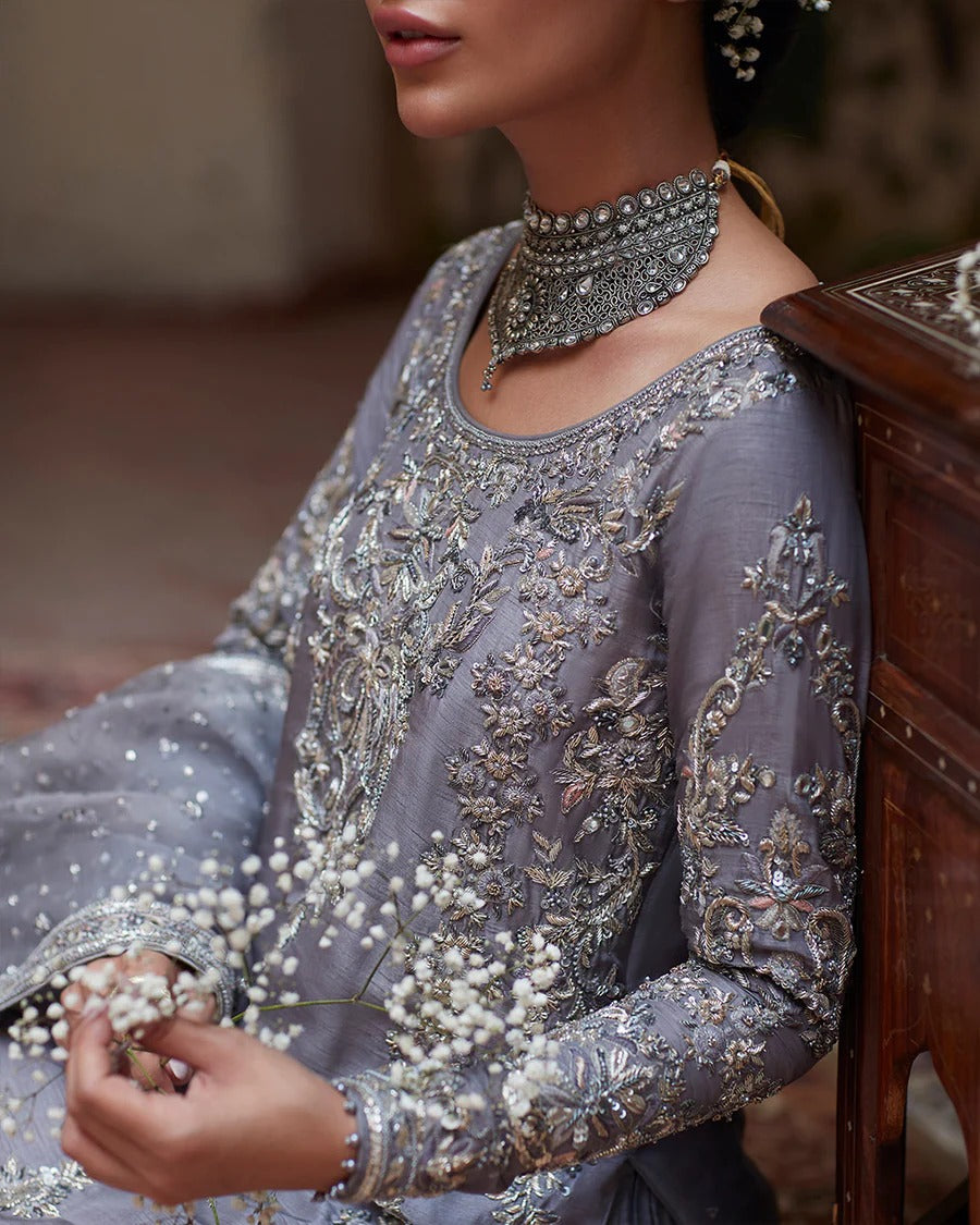 Faiza Saqlain Dila Style — Mairaz Gray Sharara