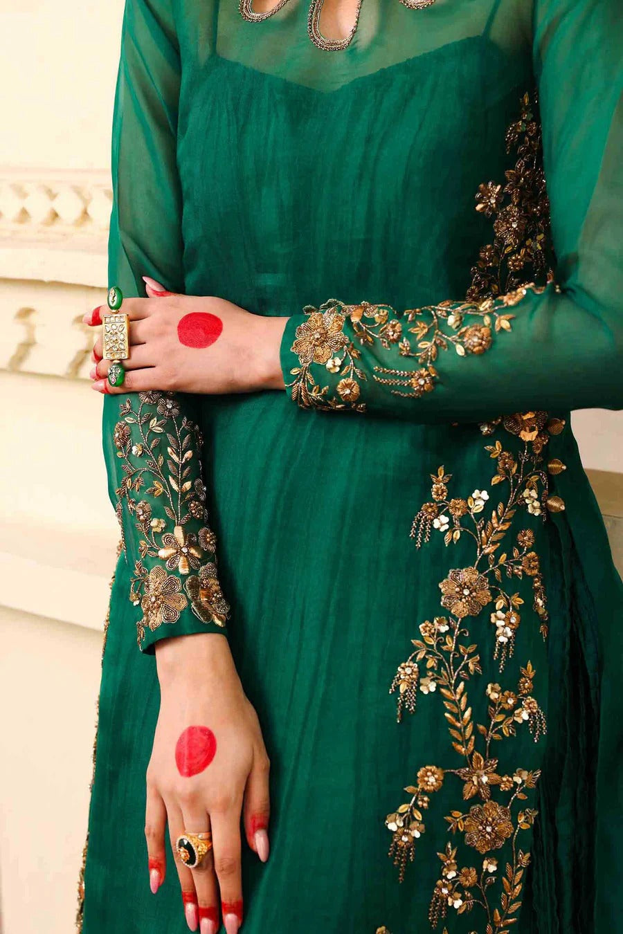 Noor-e-Sabz emerald green dress close-up of sleeve and panel embroidery