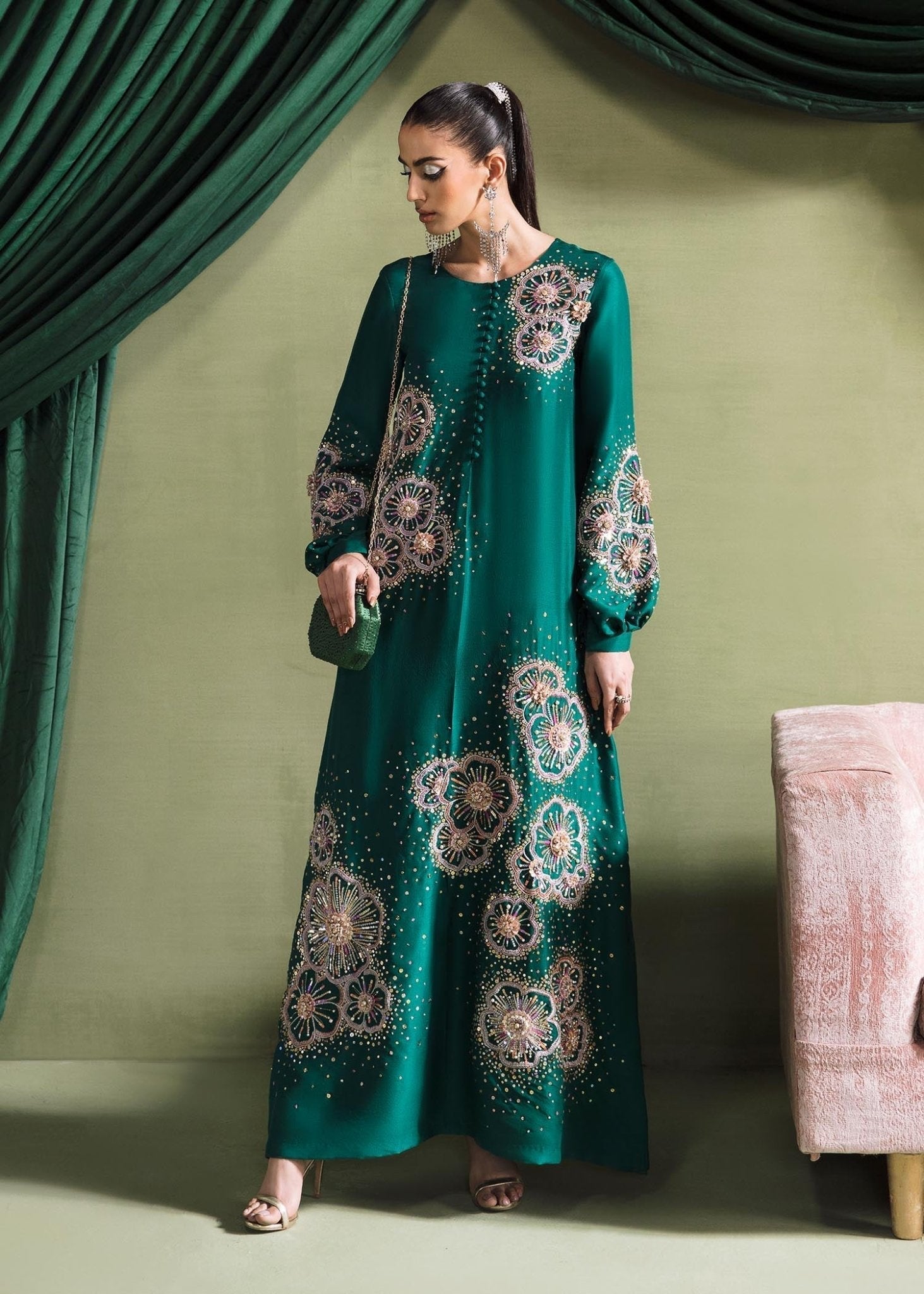 Kanwal Malik Olivia reference image 1