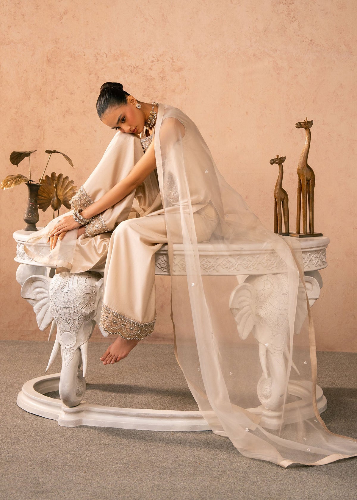 Anaya beige shirt suit, reference outfit photograph 8 — Made by Mairaz reproduction