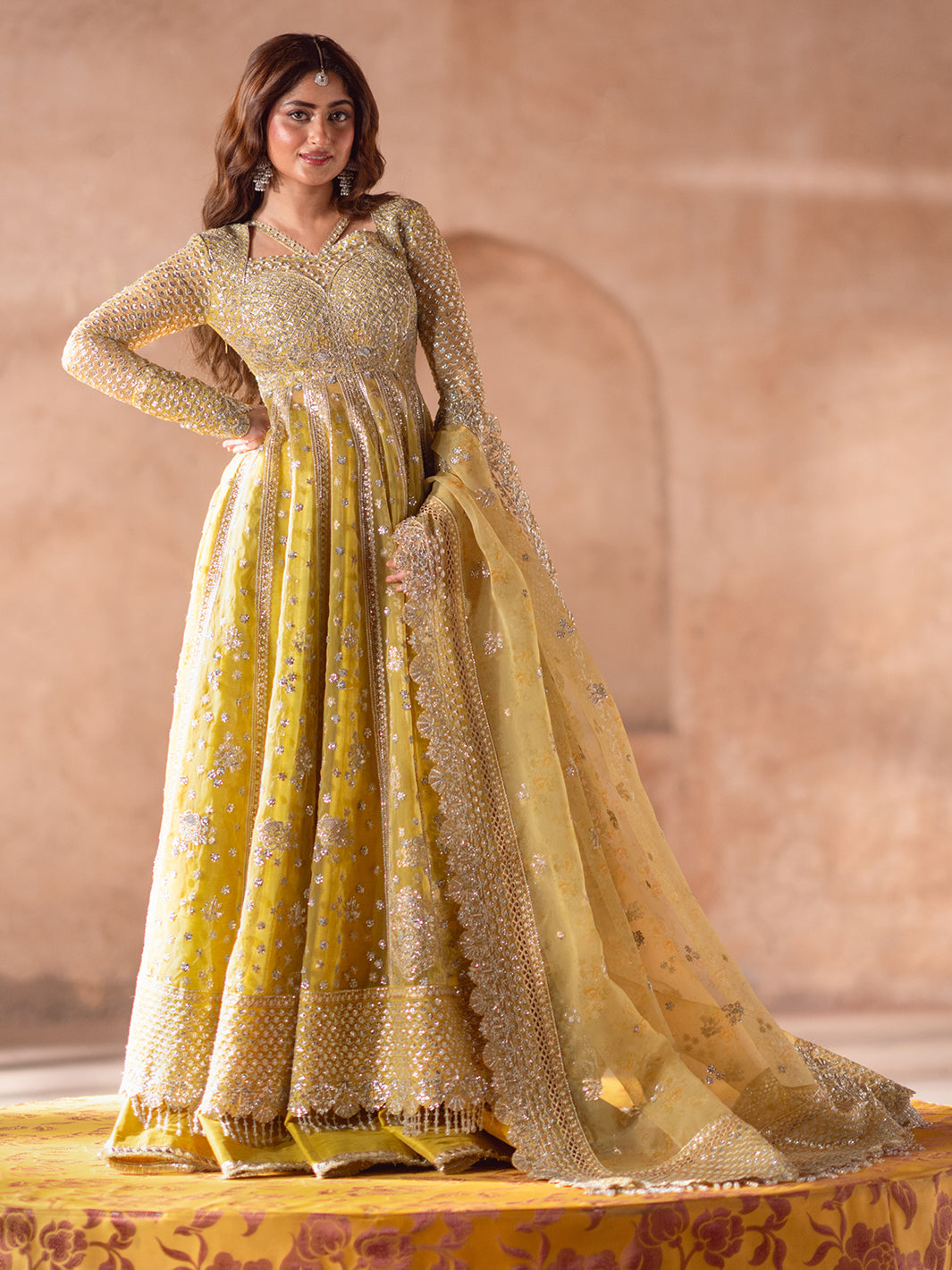 D-606, made by MAIRAZ — full-length front; design reference