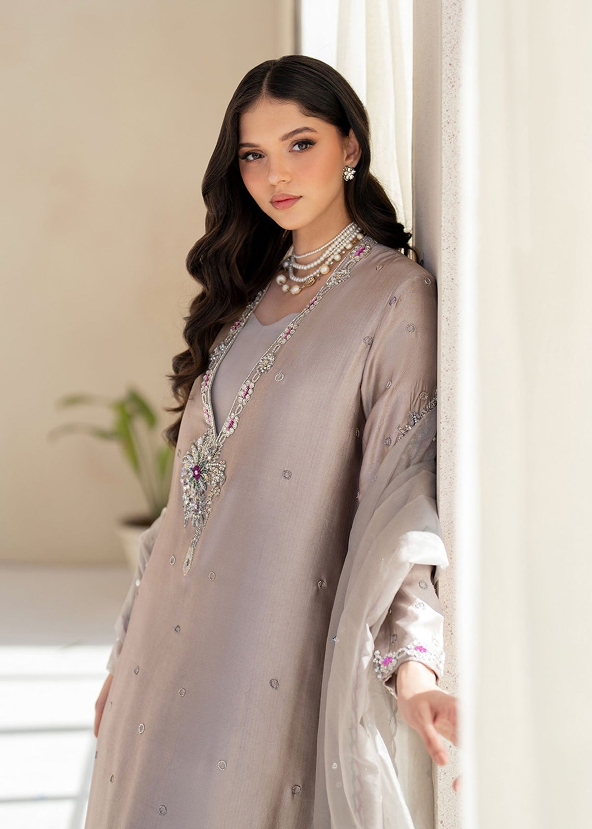 Eris grey shirt suit, reference outfit photograph 5 — Made by Mairaz reproduction