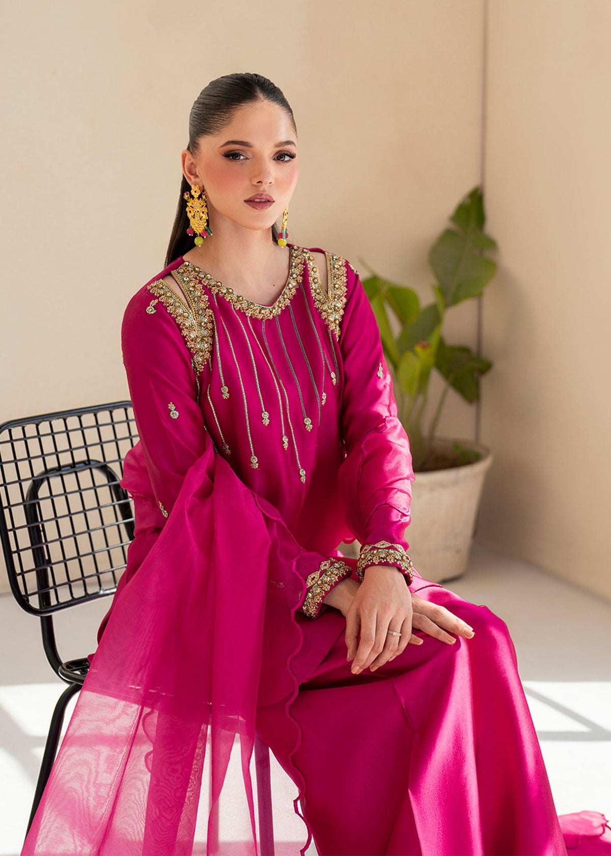 Fuchsia Rose hot pink shirt suit, reference outfit photograph 10 — Made by Mairaz reproduction