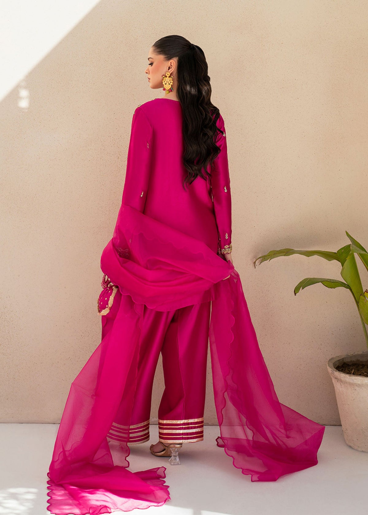 Fuchsia Rose hot pink shirt suit, reference outfit photograph 8 — Made by Mairaz reproduction