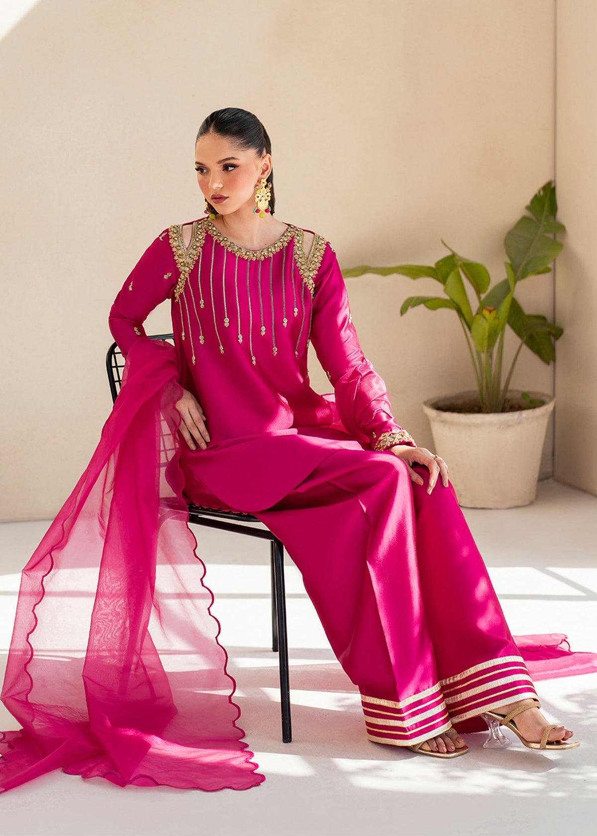 Fuchsia Rose hot pink shirt suit, reference outfit photograph 9 — Made by Mairaz reproduction