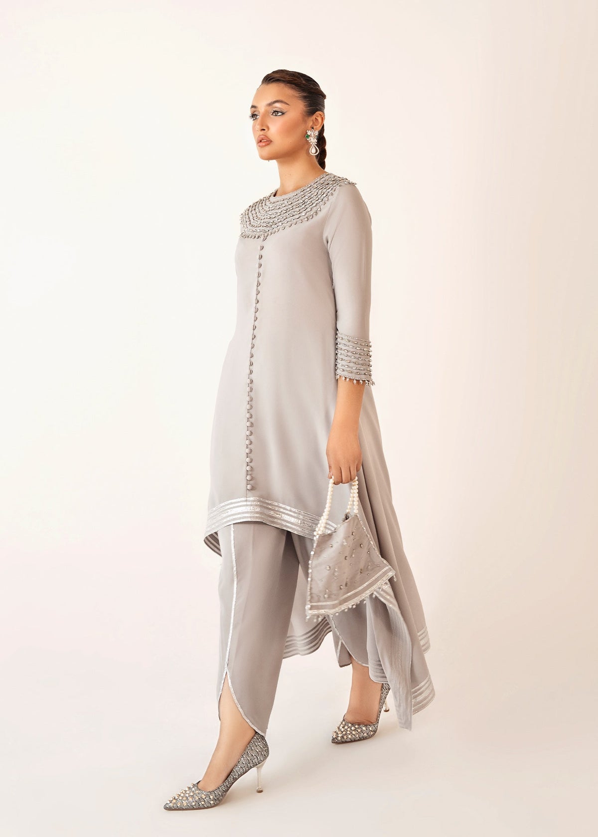 Lumin platinum silver kaftan, reference outfit photograph 6 — Made by Mairaz reproduction
