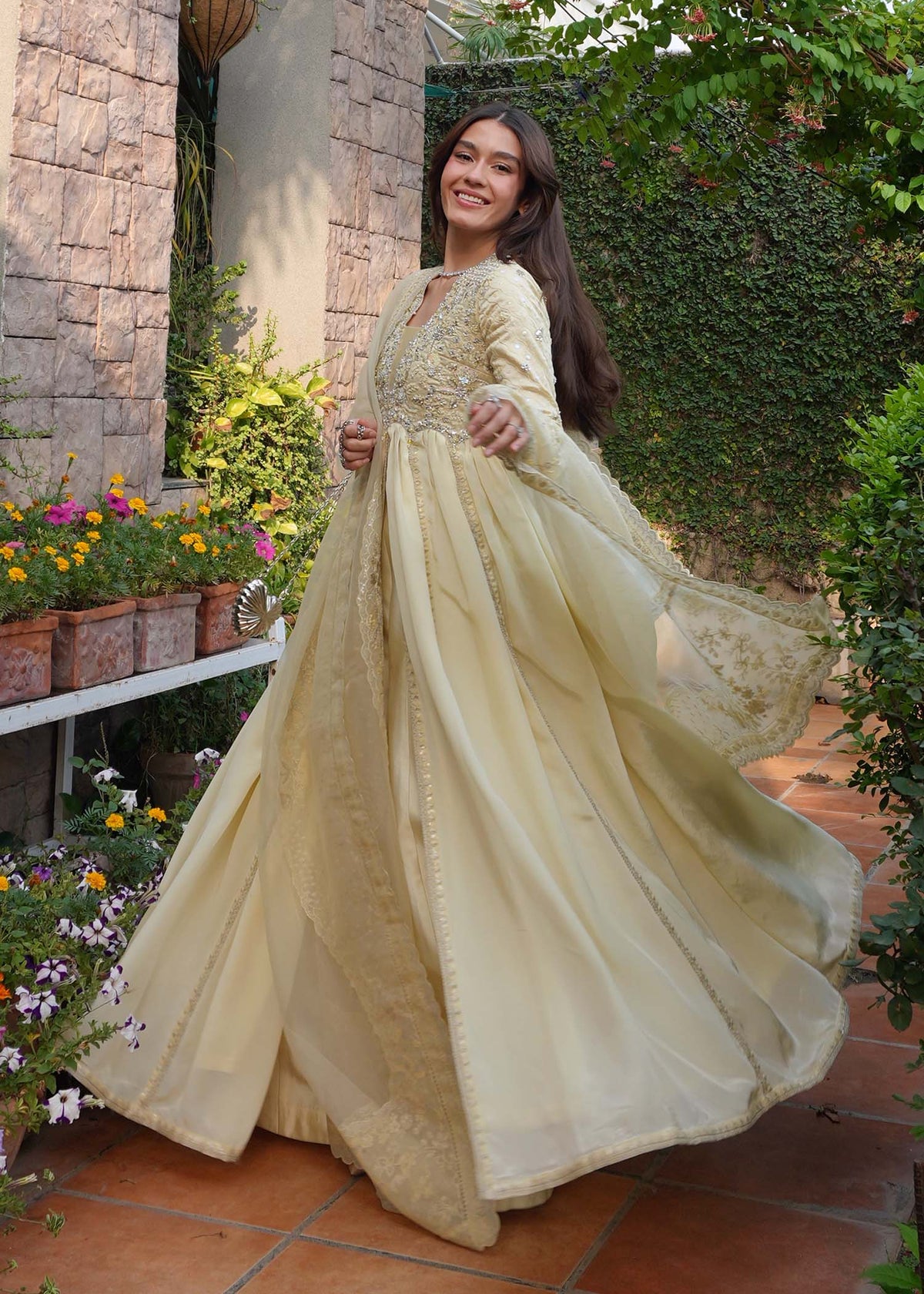 Maelys butter yellow open gown, reference outfit photograph 10 — Made by Mairaz reproduction