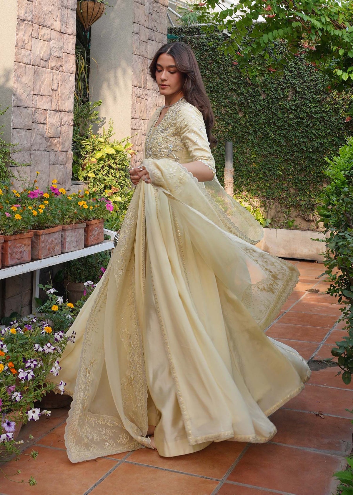 Maelys butter yellow open gown, reference outfit photograph 14 — Made by Mairaz reproduction