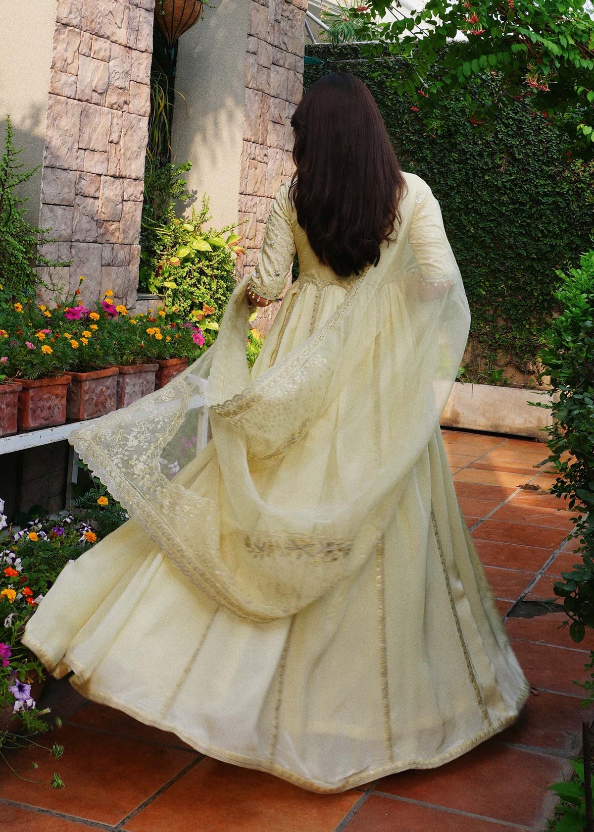 Maelys butter yellow open gown, reference outfit photograph 15 — Made by Mairaz reproduction