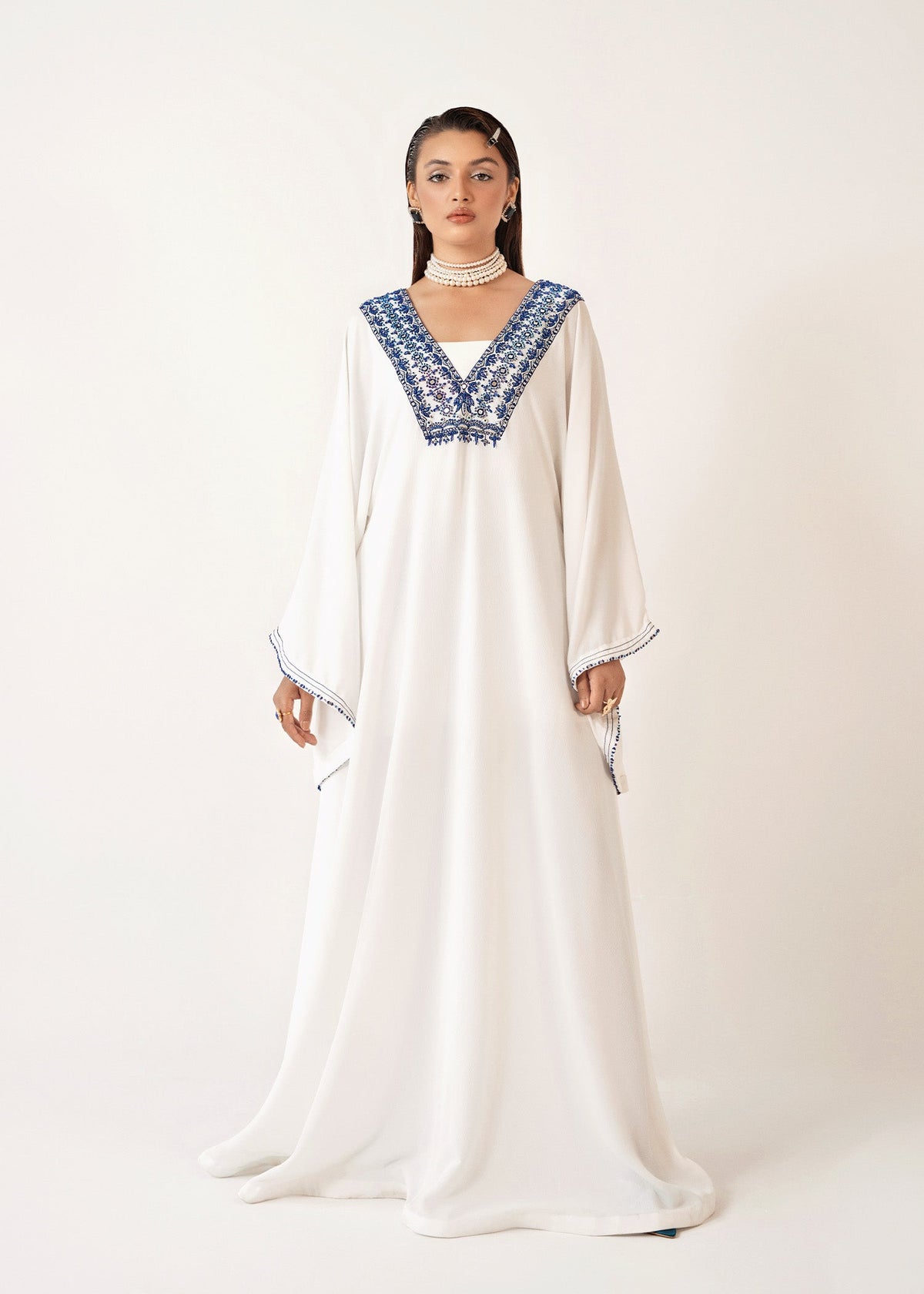 Marshmallow ash white kaftan, reference outfit photograph 1 — Made by Mairaz reproduction