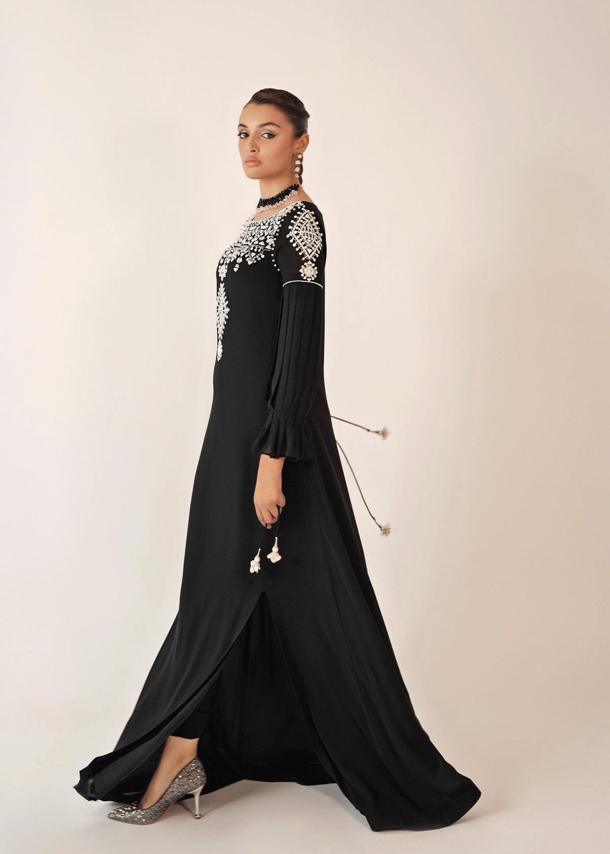 Noir black kaftan, reference outfit photograph 3 — Made by Mairaz reproduction