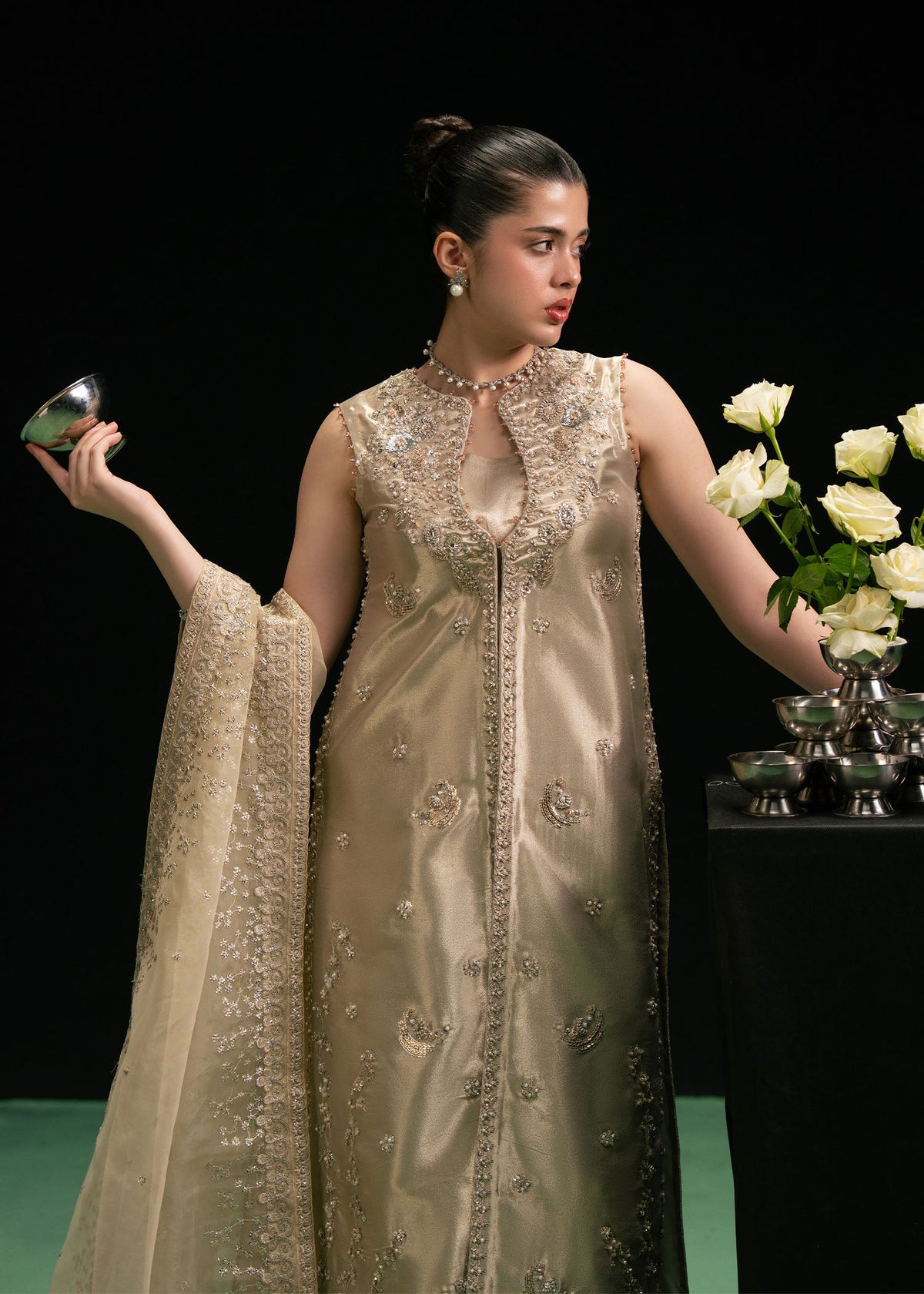 Ophira gold beige open shirt suit, reference outfit photograph 4 — Made by Mairaz reproduction