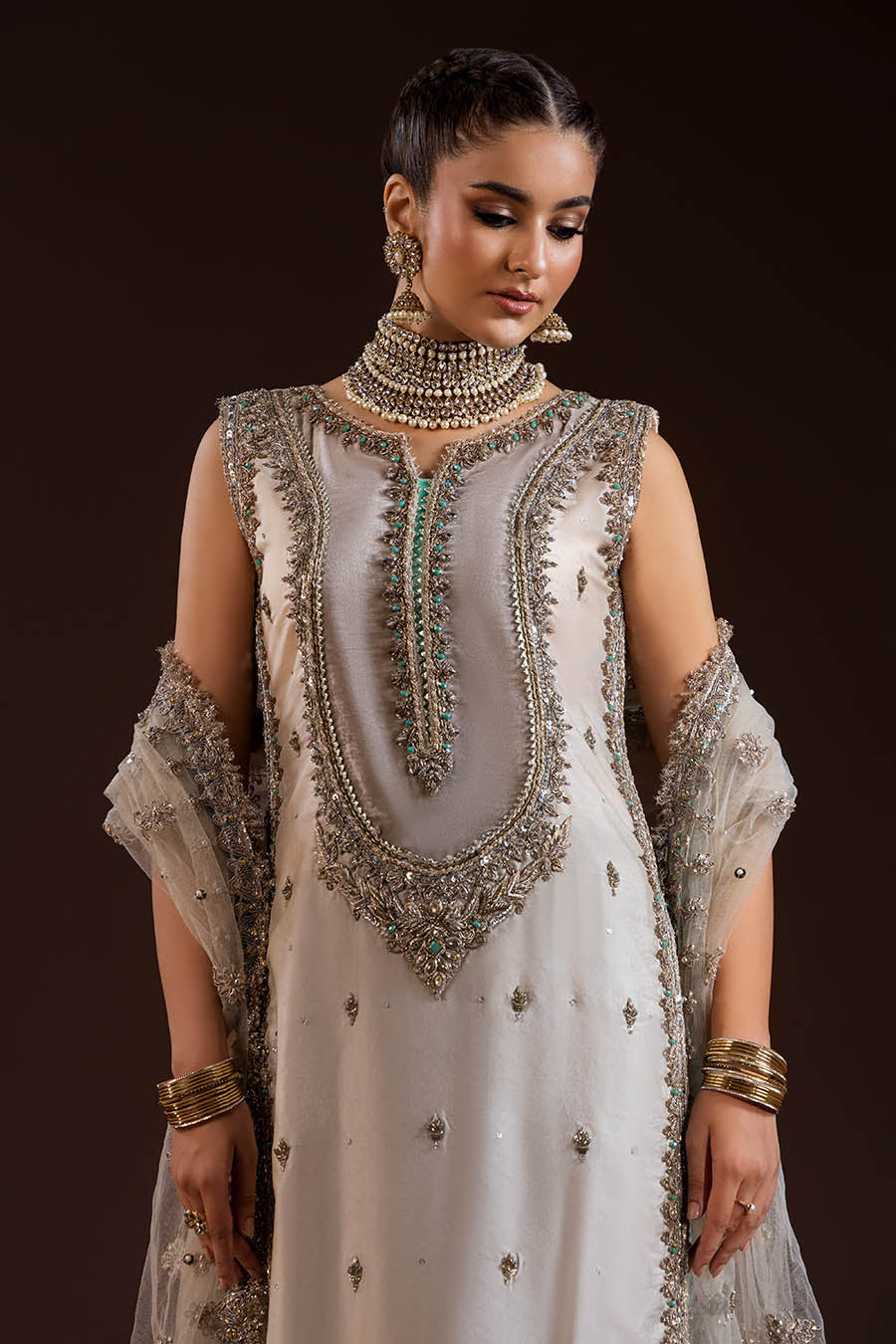 P-277 light beige shirt suit, reference outfit photograph 8 — Made by Mairaz reproduction