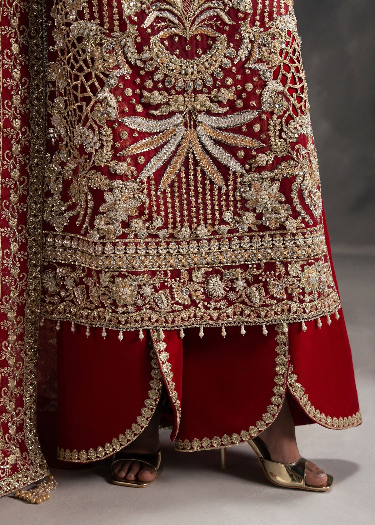 Scarlet Rose crimson red long shirt suit, reference outfit photograph 3 — Made by Mairaz reproduction