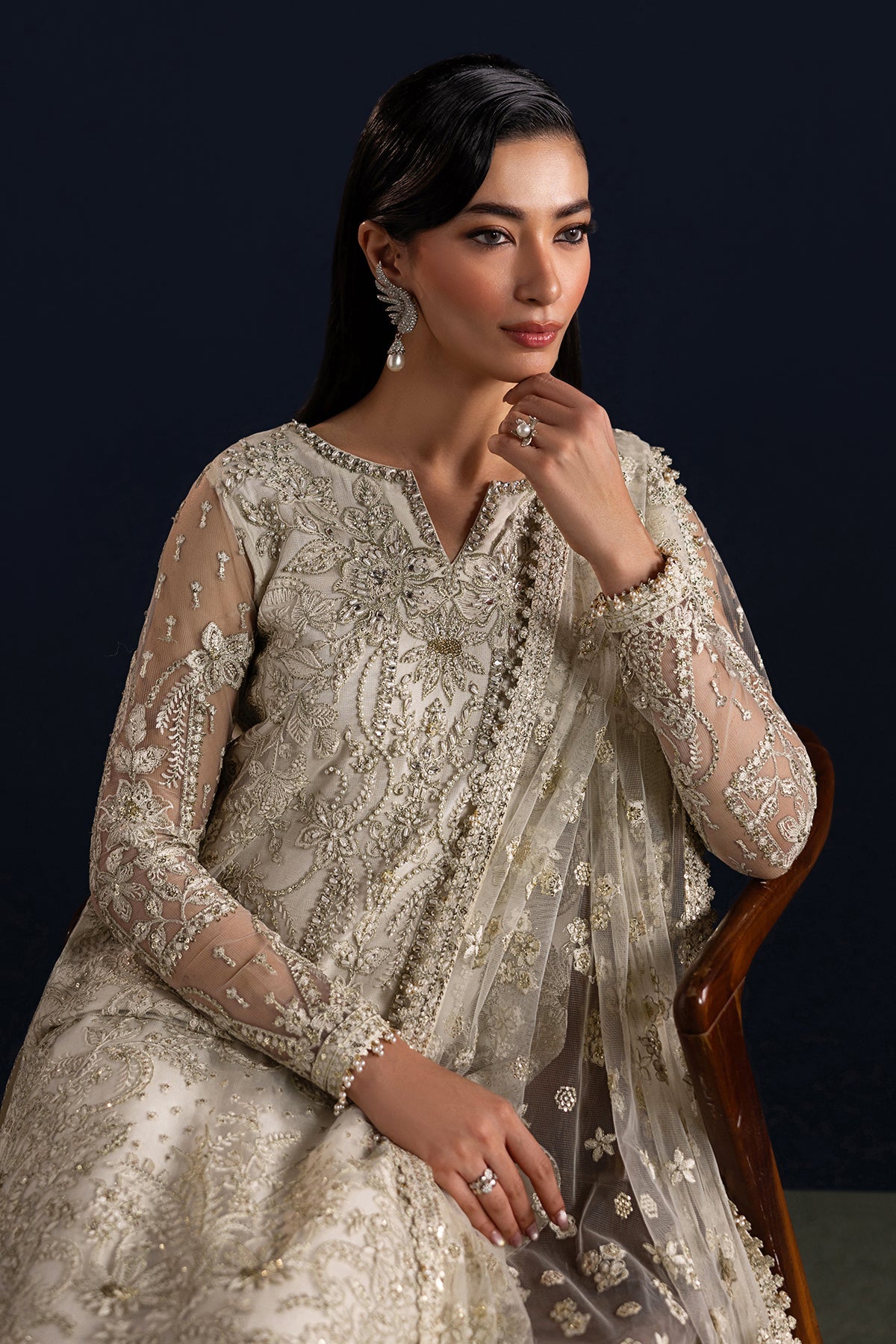 SF-4448, made by MAIRAZ — seated neckline and sleeve view, design reference