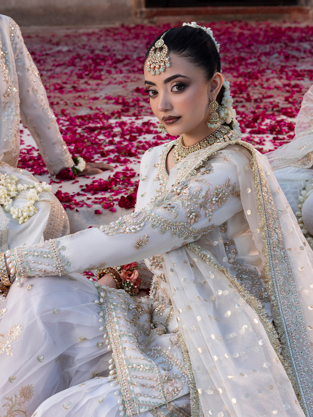 Sj 26170, made by MAIRAZ — seated portrait showing neckline, sleeve and dupatta details