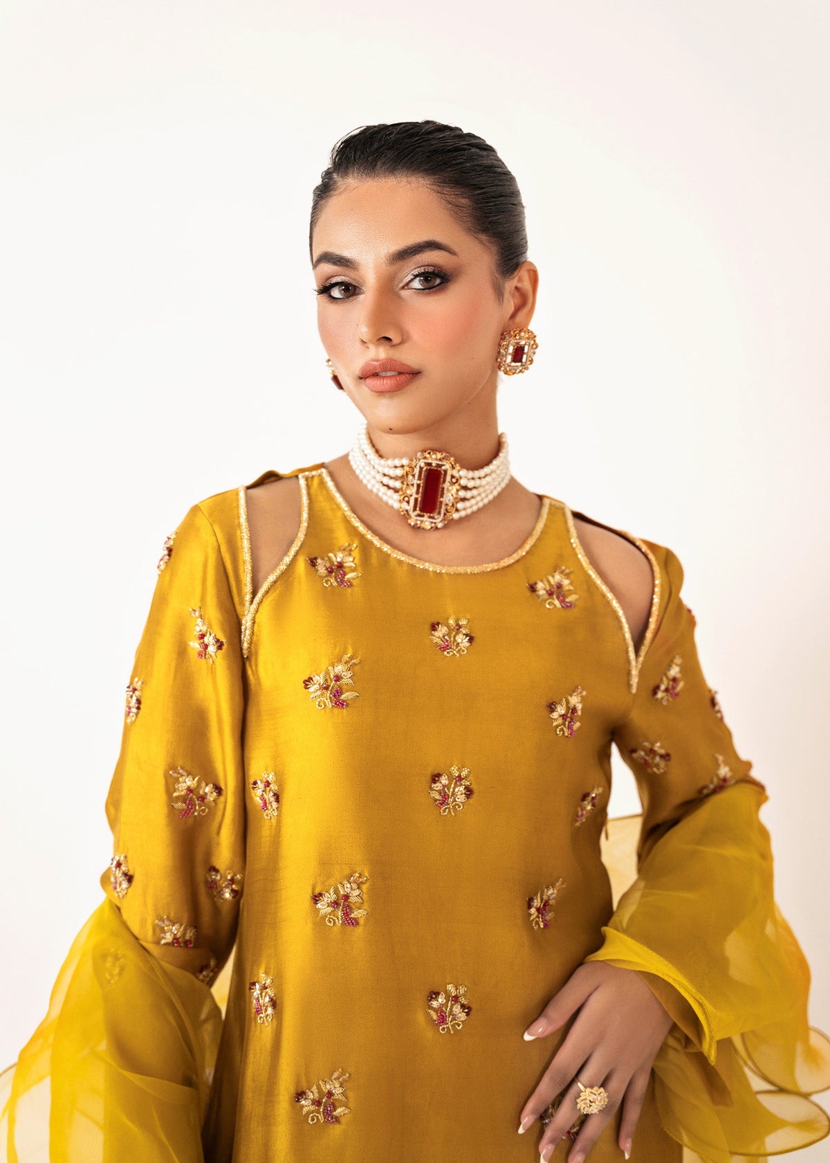 Sunshine gold shirt suit, reference outfit photograph 2 — Made by Mairaz reproduction