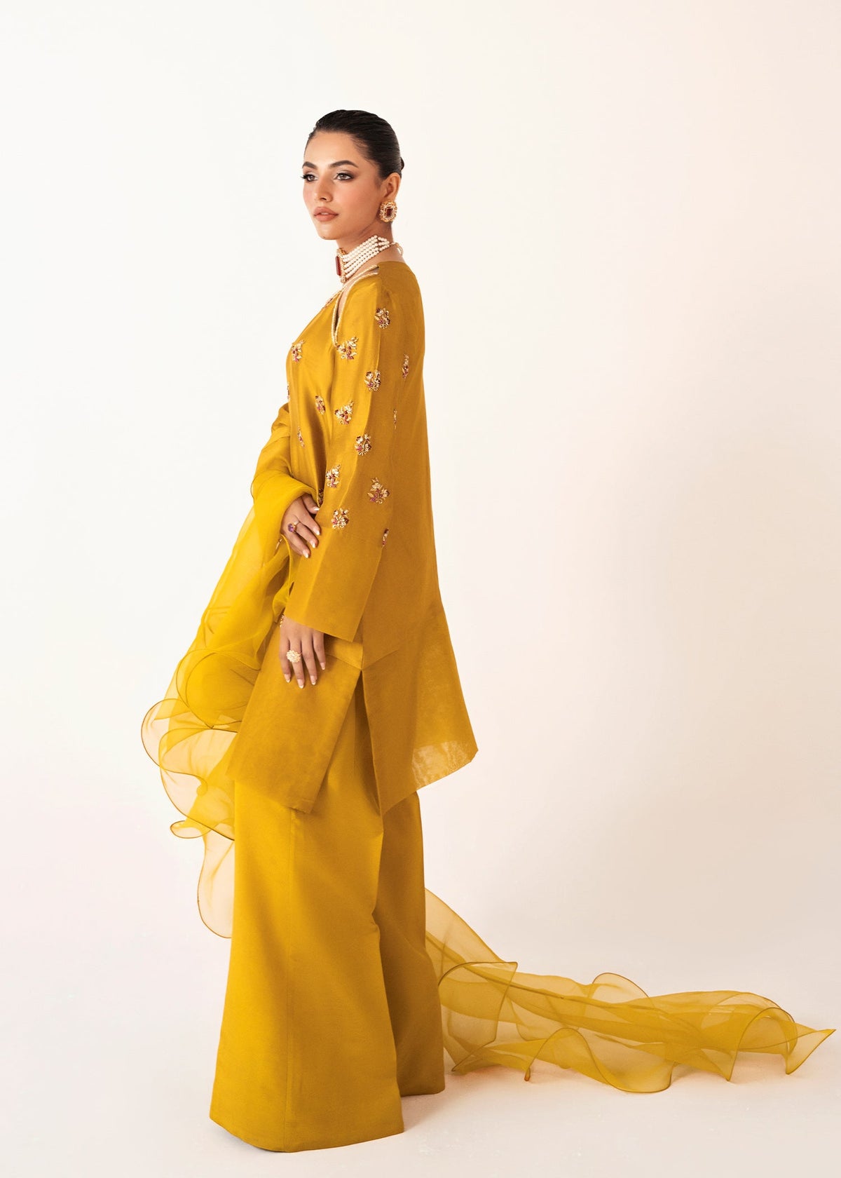 Sunshine gold shirt suit, reference outfit photograph 8 — Made by Mairaz reproduction