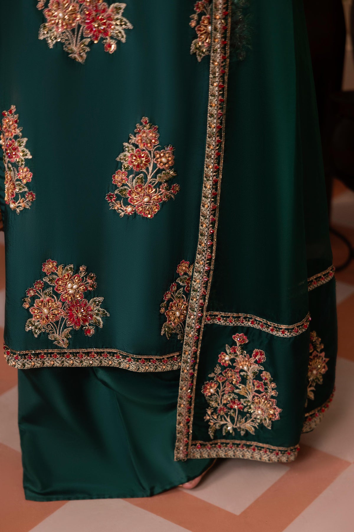 Zamrud, made by MAIRAZ — hem and dupatta border, design reference