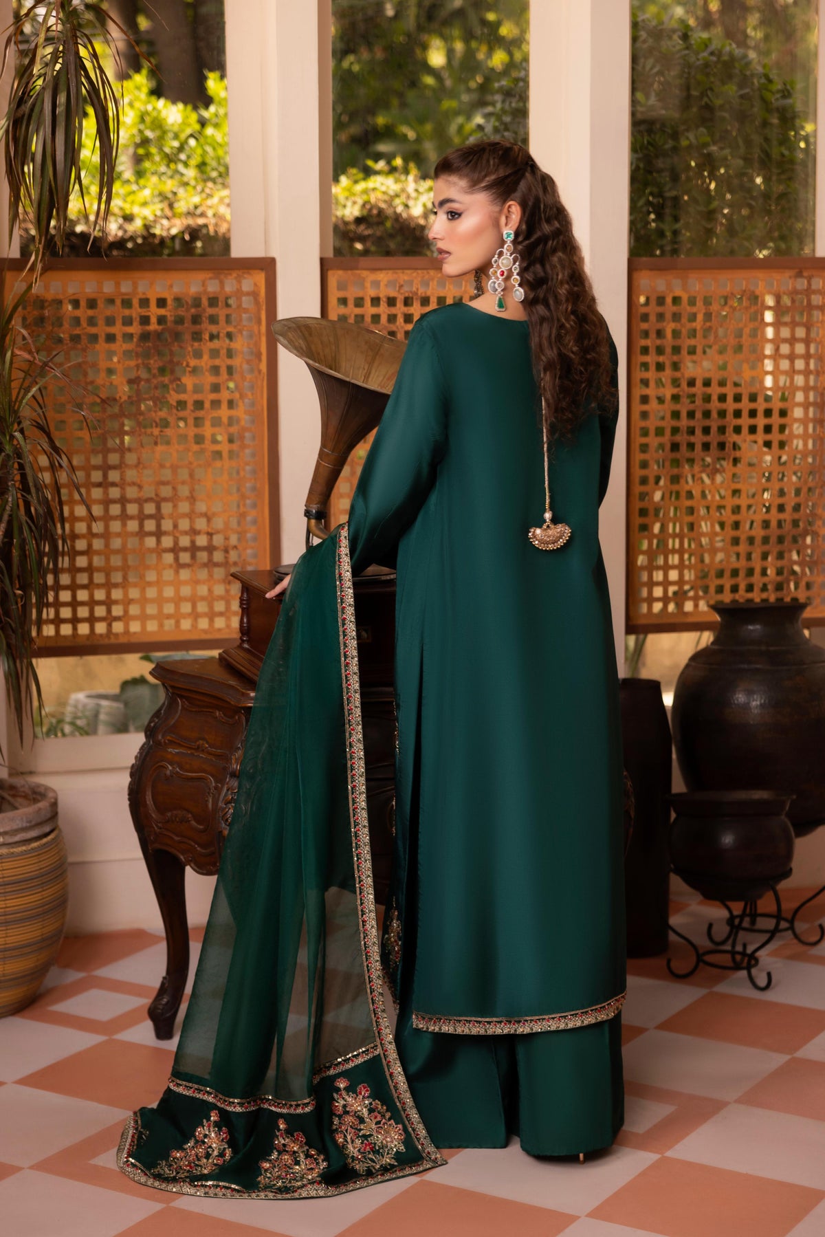 Zamrud, made by MAIRAZ — full-length back, design reference