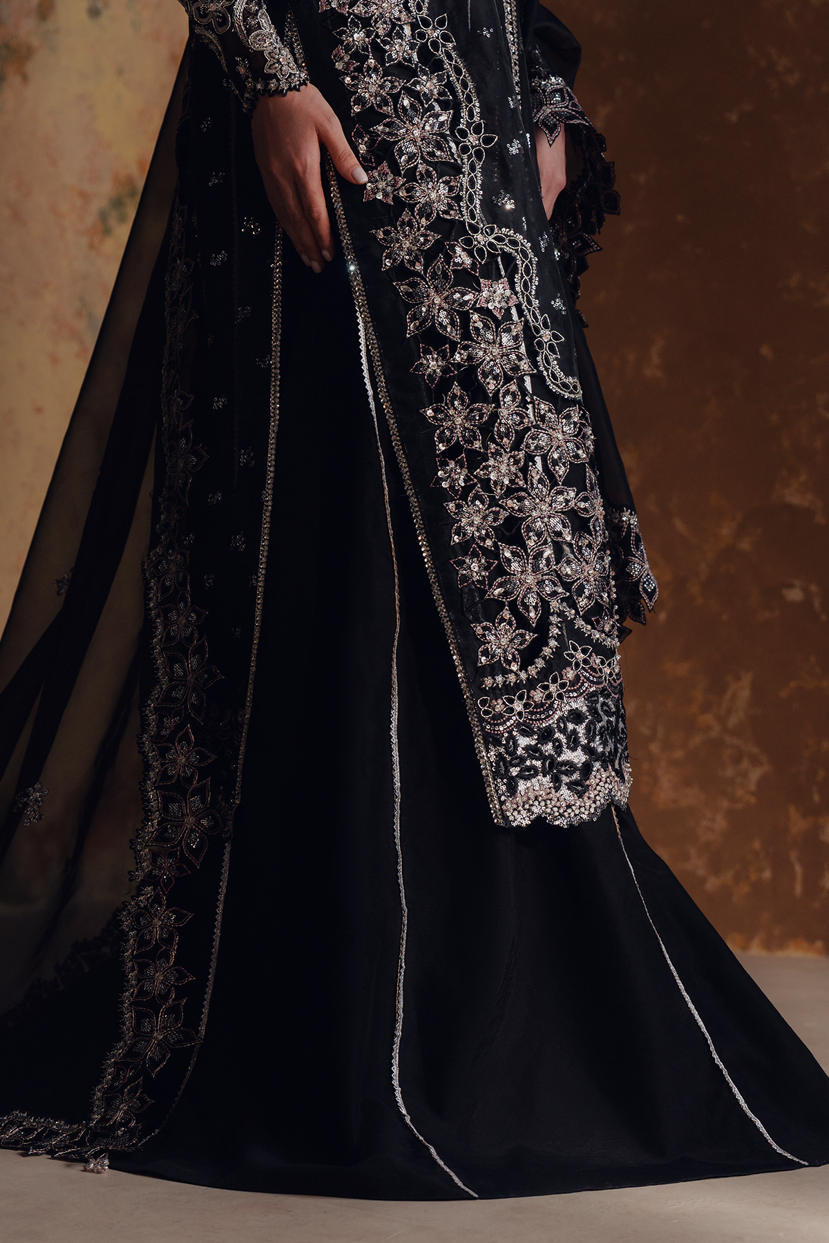 Nayab black long shirt and skirt, reference outfit photograph 3 — Made by Mairaz reproduction