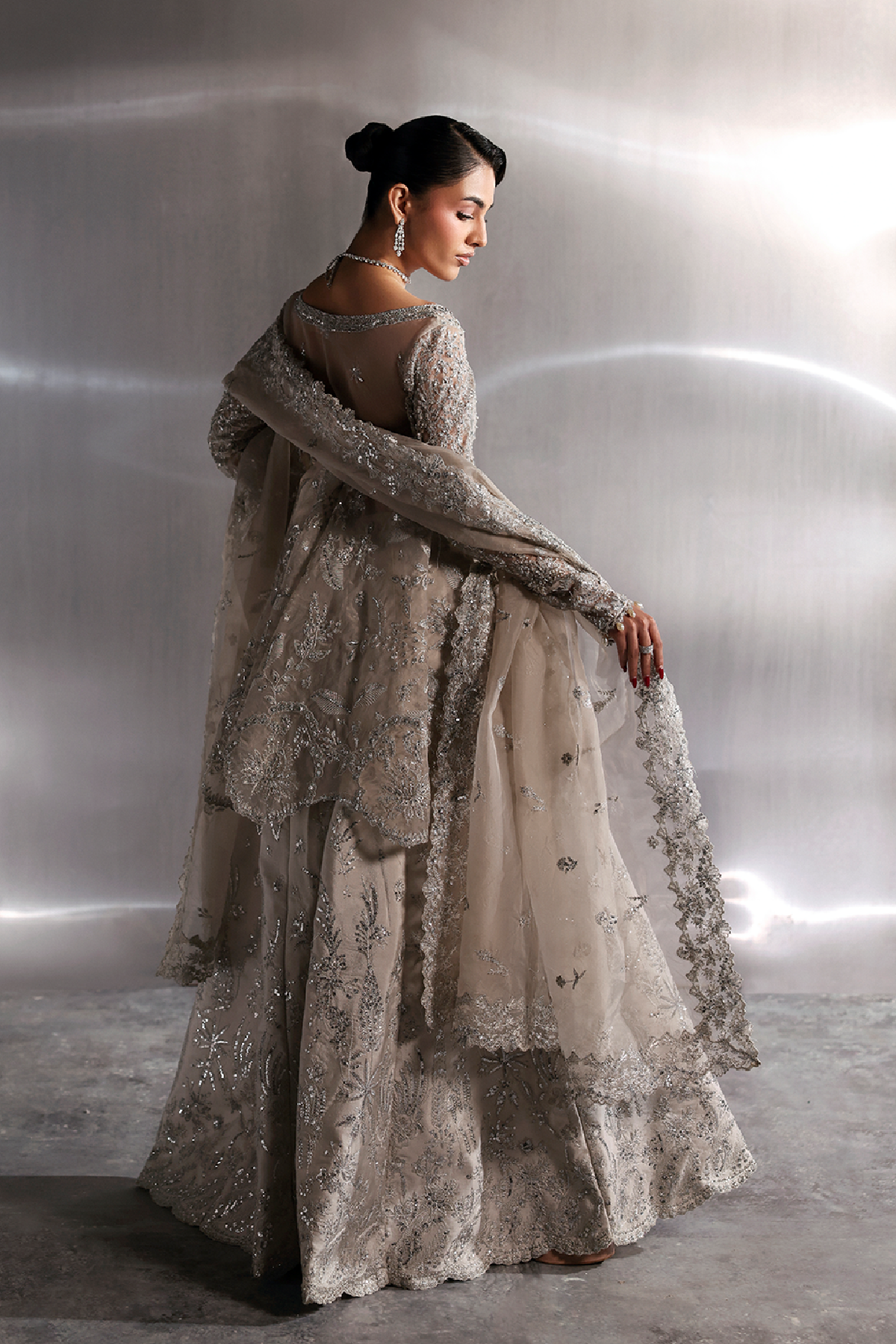 Novelle grey kalidaar, reference outfit photograph 2 — Made by Mairaz reproduction