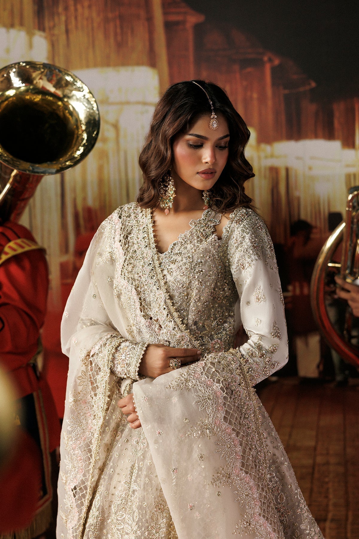 Mannat made by Mairaz campaign reference dupatta view