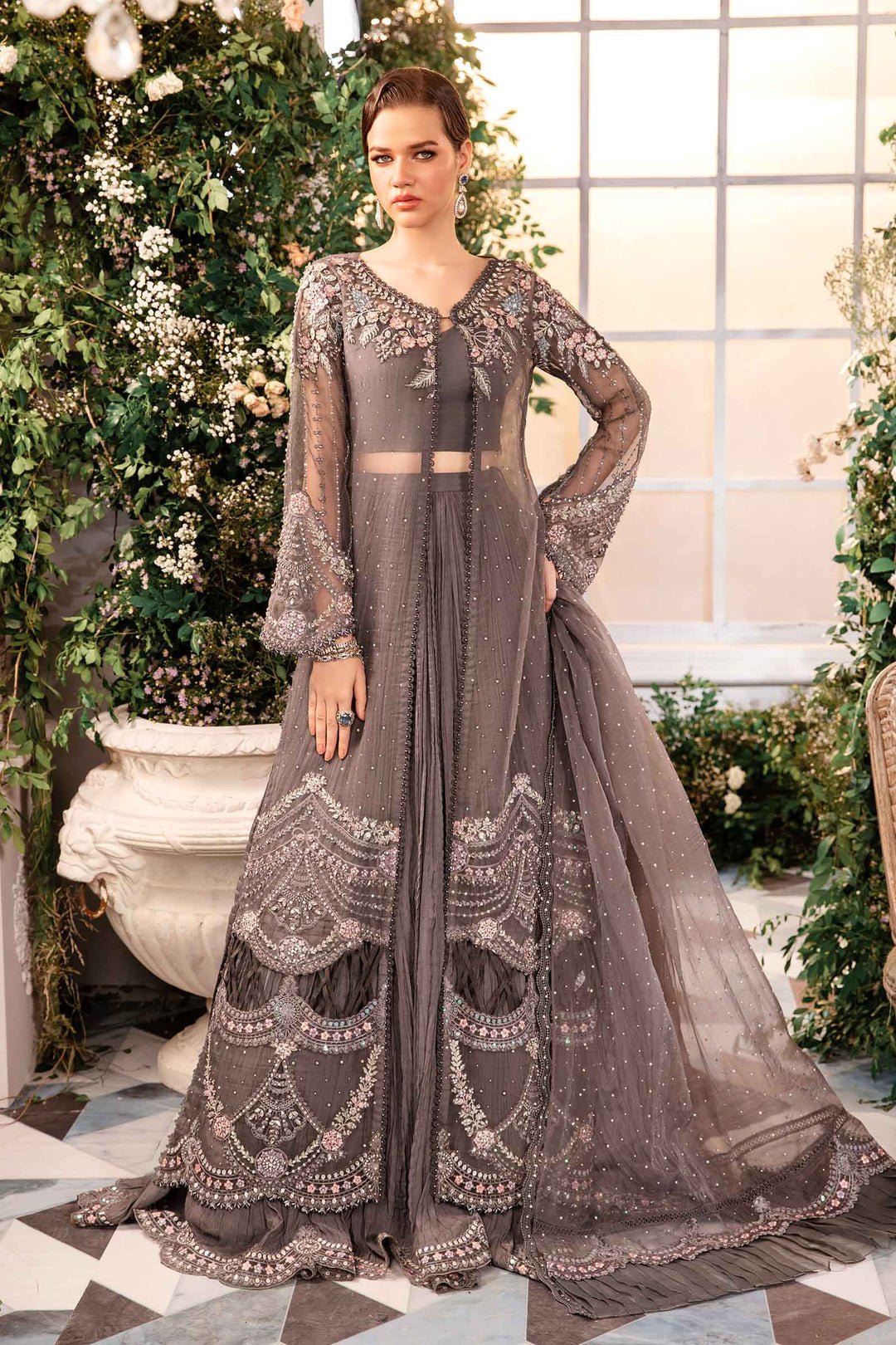 Maria B BD-2902 style reference, Cloud Grey Saree, view 6