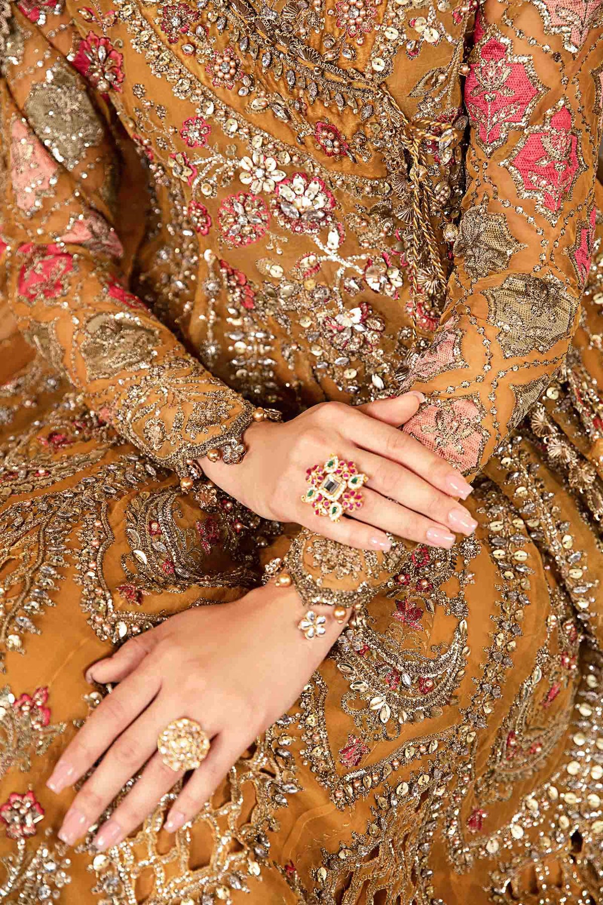 Maria B BD-2907 Mustard dupatta and finishing detail