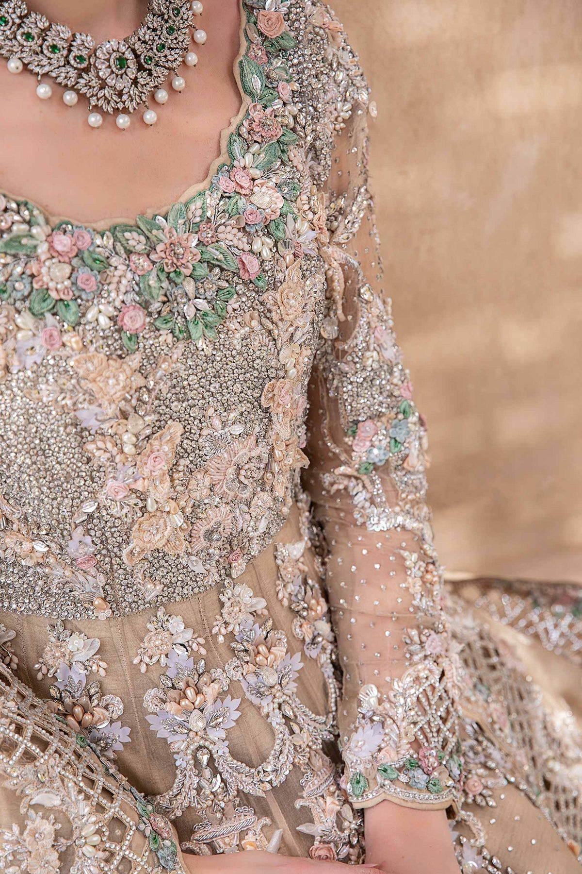 Maria B EX-151 Lunara embroidery detail