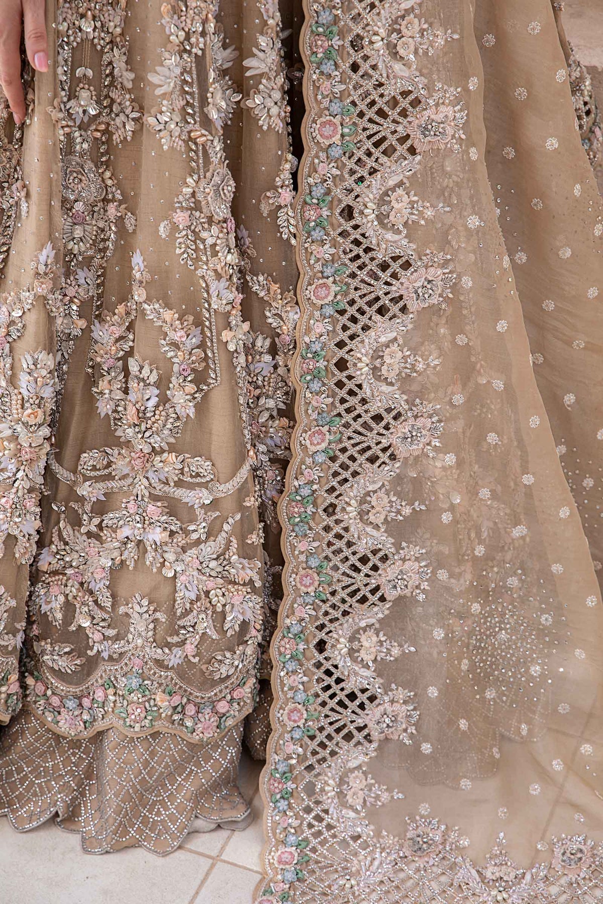 Maria B EX-151 Lunara bridal gown detail