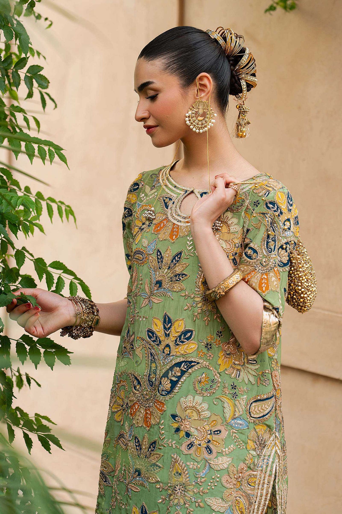 Maria B SF EA26 02 Green style side detail reference