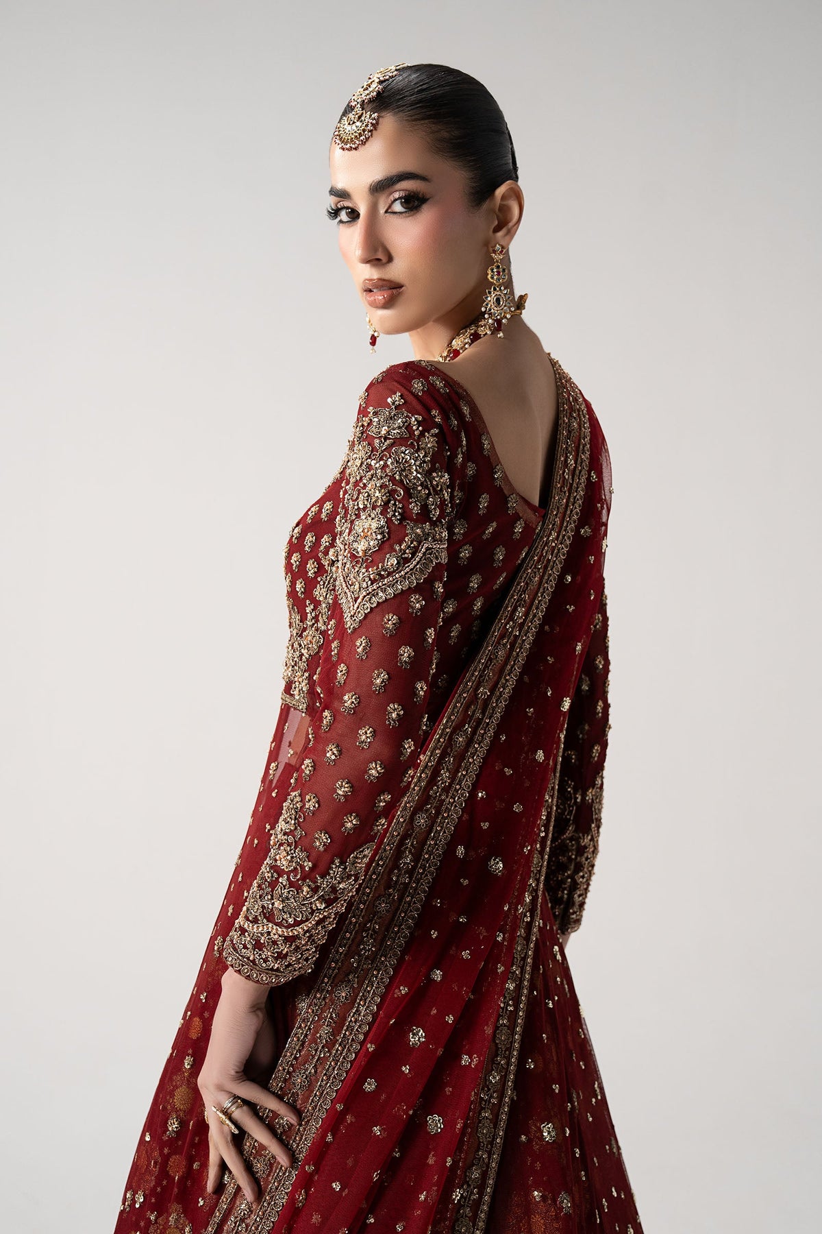 Maria B Bazif style dupatta and embroidery detail